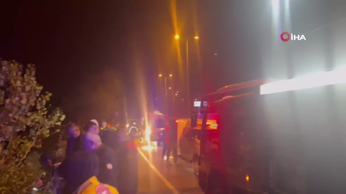 Bartın’da Kamyonet 7 Metreden Uçtu, 2 Yaralı